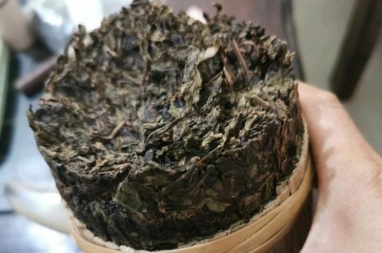 黑茶調(diào)理婦科病，女人喝黑茶好處太多了！