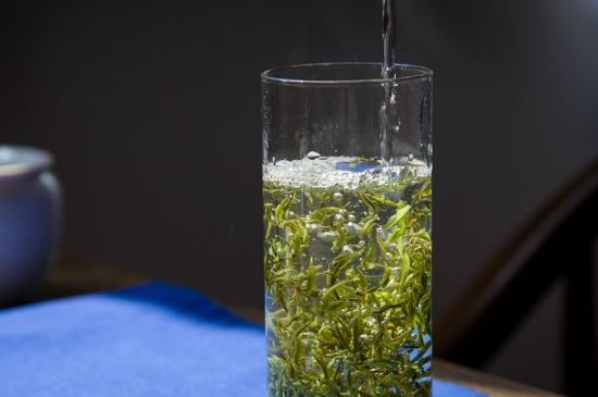 鳳凰三點(diǎn)頭泡茶手法是怎么樣，鳳凰三點(diǎn)頭口訣和寓意