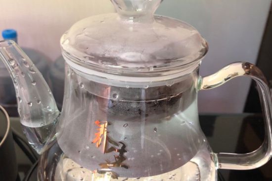 蒸茶和煮茶的區(qū)別，蒸茶和煮茶哪個(gè)好