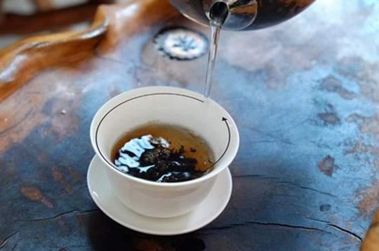 喝茶茶桌上的禮儀有哪些，泡茶待客十大禮儀不可不做！