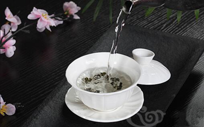 三才蓋碗的正確拿法，三才蓋碗抓碗法圖解