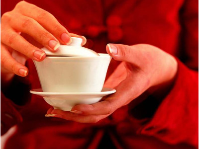 鐵觀音的泡法，水溫100°C最佳第一泡不能喝