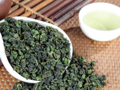 鐵觀音的泡法，水溫100°C最佳第一泡不能喝