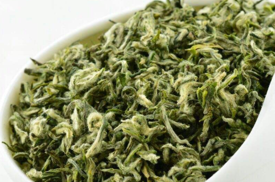 真假碧螺春泡水后區(qū)別，蘇州洞庭碧螺春怎樣鑒別好壞？