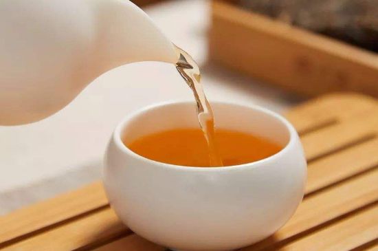 泡好的茶水放冰箱能保存多久，泡好的茶冷藏放多久？