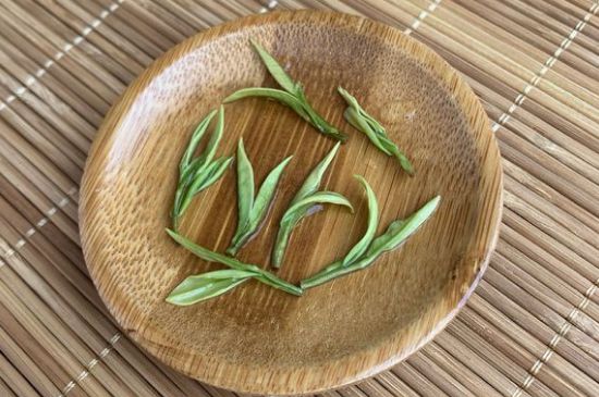 安吉白茶夏天怎么保存，安吉白茶能冷凍儲(chǔ)存嗎？