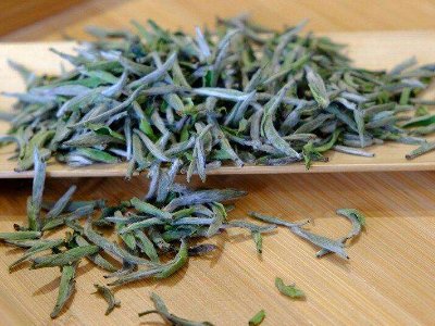 白毫銀針放幾年最好，白毫銀針什么年份最好？