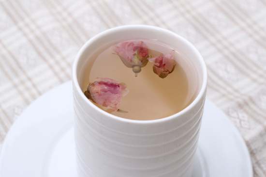 怎么判斷玫瑰花茶好不好，玫瑰花茶怎么樣鑒別