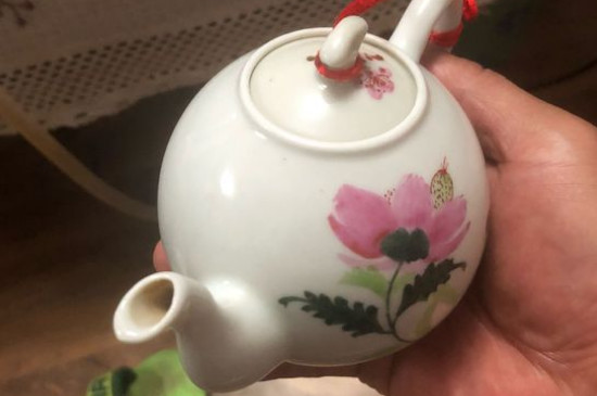 瓷壺適合泡什么茶，瓷器茶具喝什么茶好