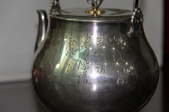 銀壺泡茶后為什么會(huì)變黑，銀壺內(nèi)膽發(fā)黑怎么辦