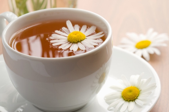 經(jīng)常菊花泡水好嗎，喝菊花茶有什么好處？