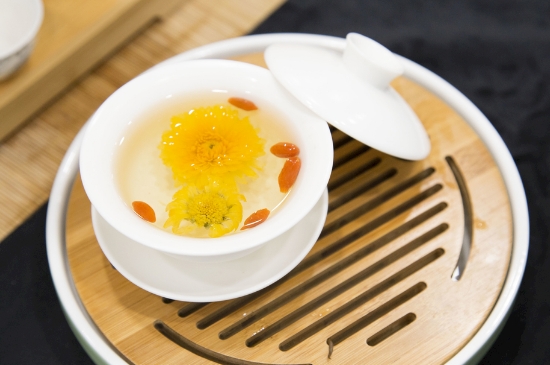 菊花茶天天喝行嗎，每天喝菊花泡茶喝好嗎？