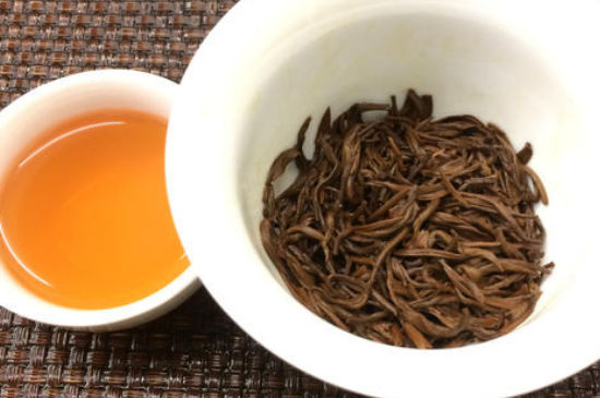 新茶和陳茶的區(qū)別，新茶和陳茶的介紹