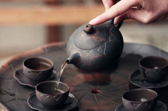 坭興陶主要泡什么茶，廣西坭興陶壺適合泡哪些茶？