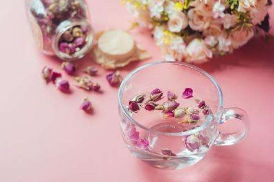 玫瑰花茶是應(yīng)該煮還是蒸，玫瑰花茶是不是煮一下效果更好？