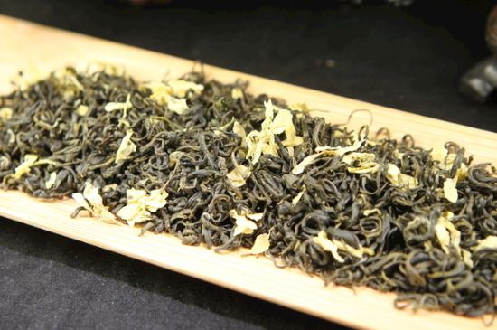 炒花飄雪是什么茶，花茶炒花是什么意思