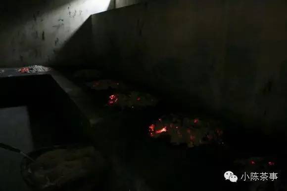 怎樣炭焙巖茶？揭秘武夷巖茶的炭焙技藝