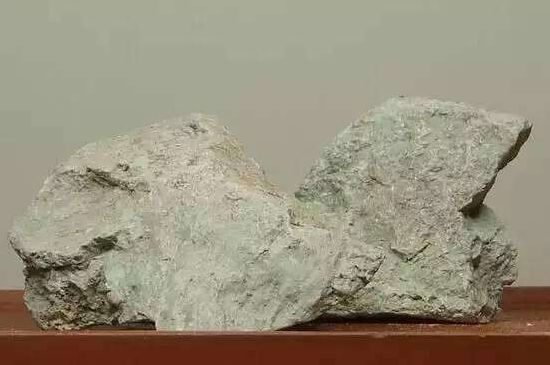 本山綠泥怎么分辨真假，真正的本山綠泥紫砂壺怎么鑒別？