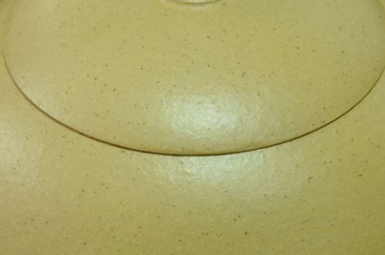 本山綠泥紫砂壺小黑點(diǎn)多嗎，真正本山綠泥會(huì)吐黑嗎？