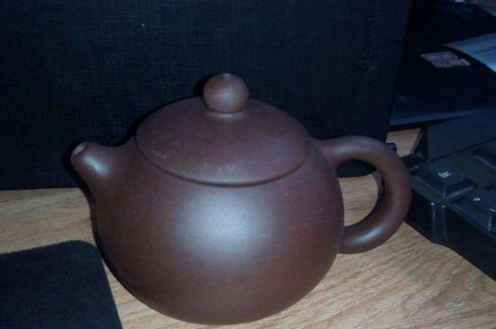 紫砂壺密密麻麻黑點(diǎn)，布滿(mǎn)了很多小黑點(diǎn)的紫砂好嗎