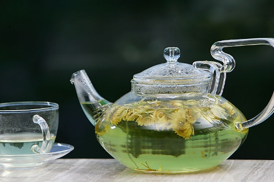 菊花茶天天喝行嗎，每天喝菊花泡茶喝好嗎？