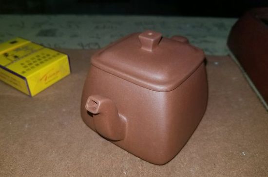 手工紫砂壺和模具壺有什么區(qū)別，快速鑒別手工壺模具壺