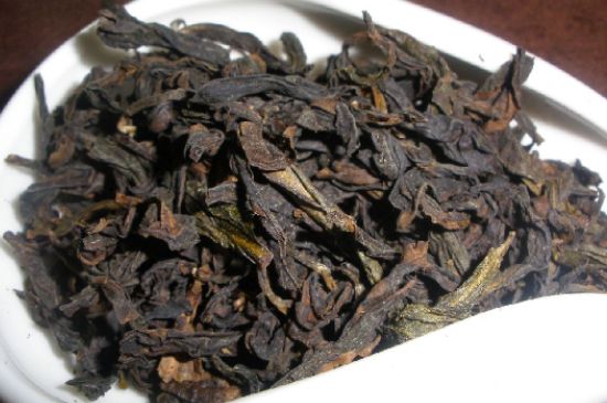 肉桂茶和大紅袍哪個貴，武夷山肉桂與大紅袍的價格比較