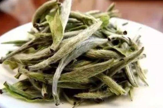白茶三年為藥七年為寶的原理，為什么說(shuō)一年茶三年藥七年寶？