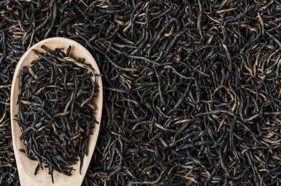 紅茶放置10年還能喝嗎，多年過期紅茶居然還能喝？