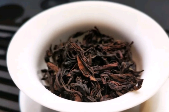 長期喝巖茶會(huì)上火嗎？巖茶這樣喝了容易上火！