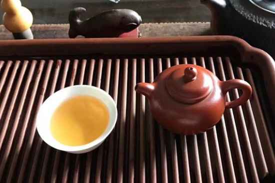 正山小種適合女人喝嗎，女人經(jīng)常喝正山小種茶好嗎