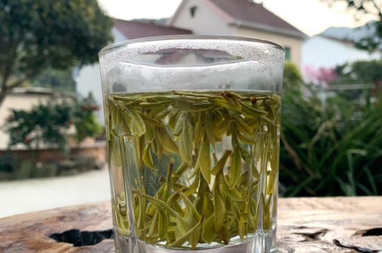 西湖龍井茶頭采和二采區(qū)別，明前龍井一采和二采什么味道？