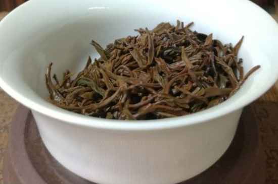 正山小種適合女人喝嗎，女人經(jīng)常喝正山小種茶好嗎