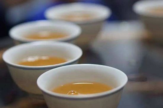 茯磚茶與普洱茶哪個好，茯茶和普洱茶口味區(qū)別