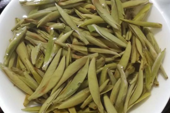 白毫銀針年份久的有什么香，陳年白毫銀針的香氣