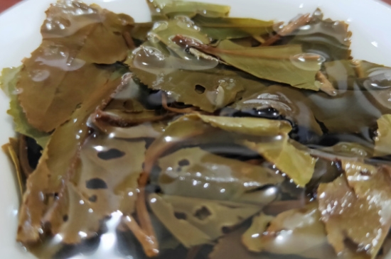 白茶三年為藥七年為寶的原理，為什么說(shuō)一年茶三年藥七年寶？