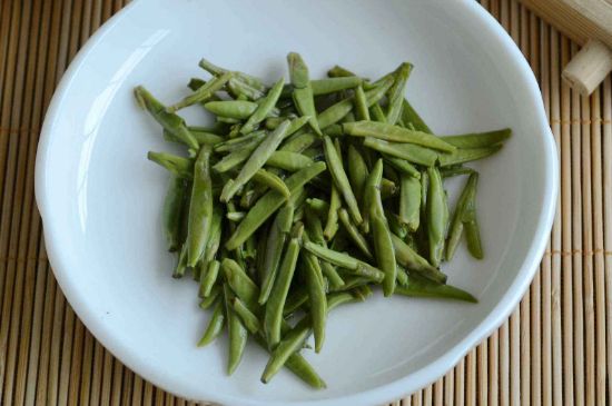 雀舌和竹葉青的區(qū)別，雀舌對比竹葉青圖片